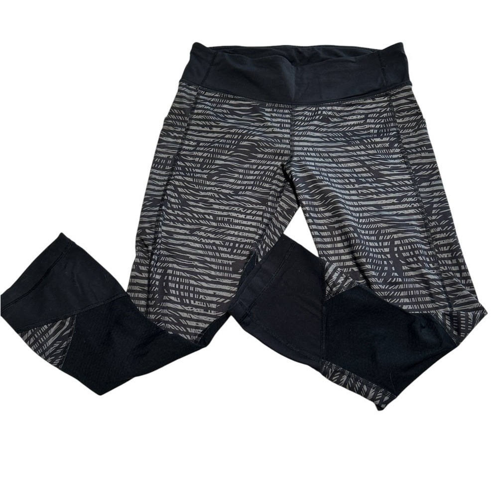 Lululemon Cropped Leggings SZ 6